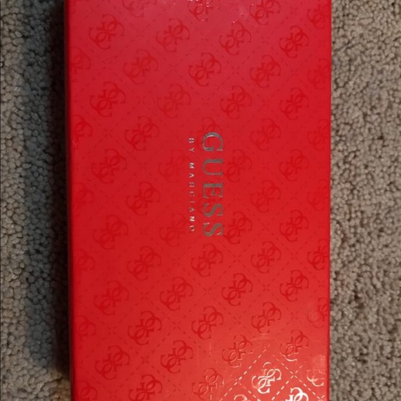 Guess Purple Patten Leather Wallet - Picture 2 of 6